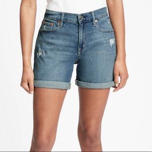 GAP mid rise 5” medium wash denim mom shorts